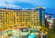 Marina Grand Beach