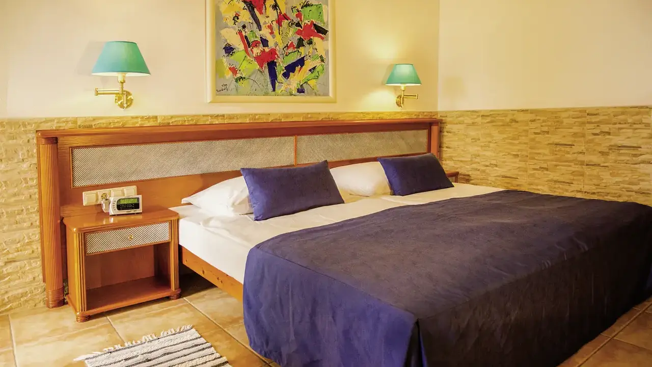 Marina Playa Suites