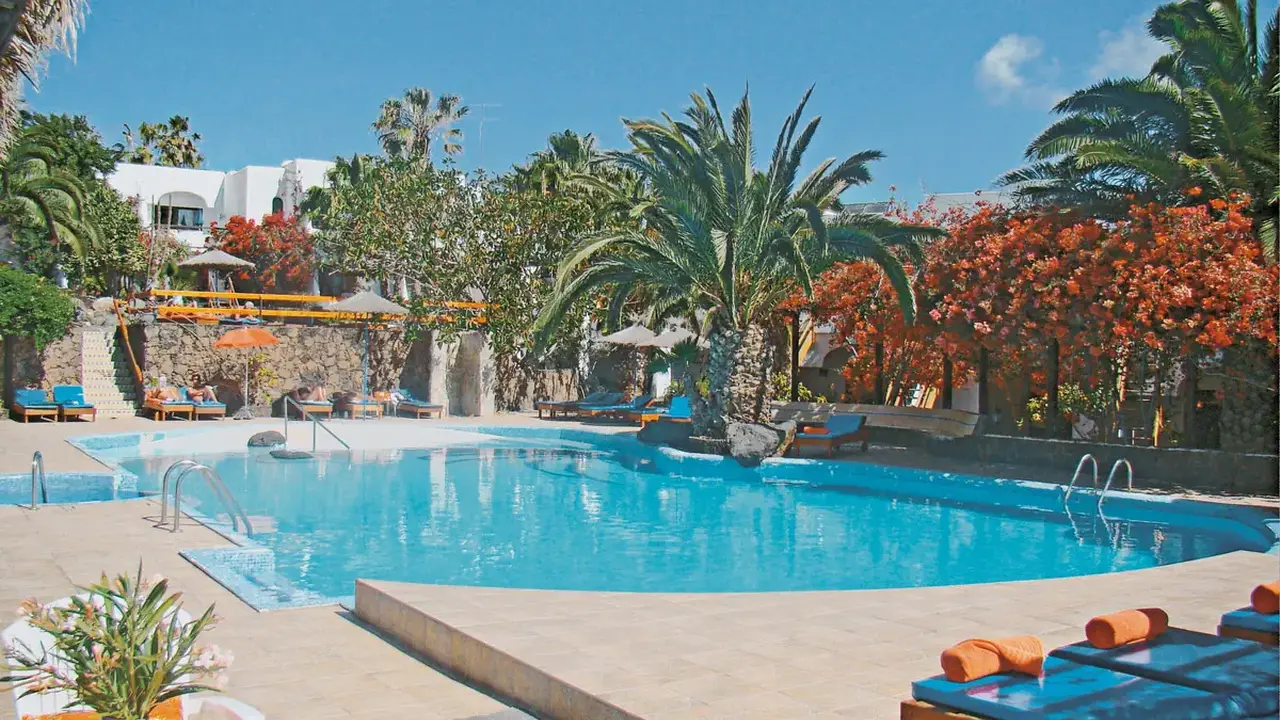 Marina Playa Suites