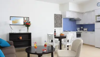 MarisMare Apartments
