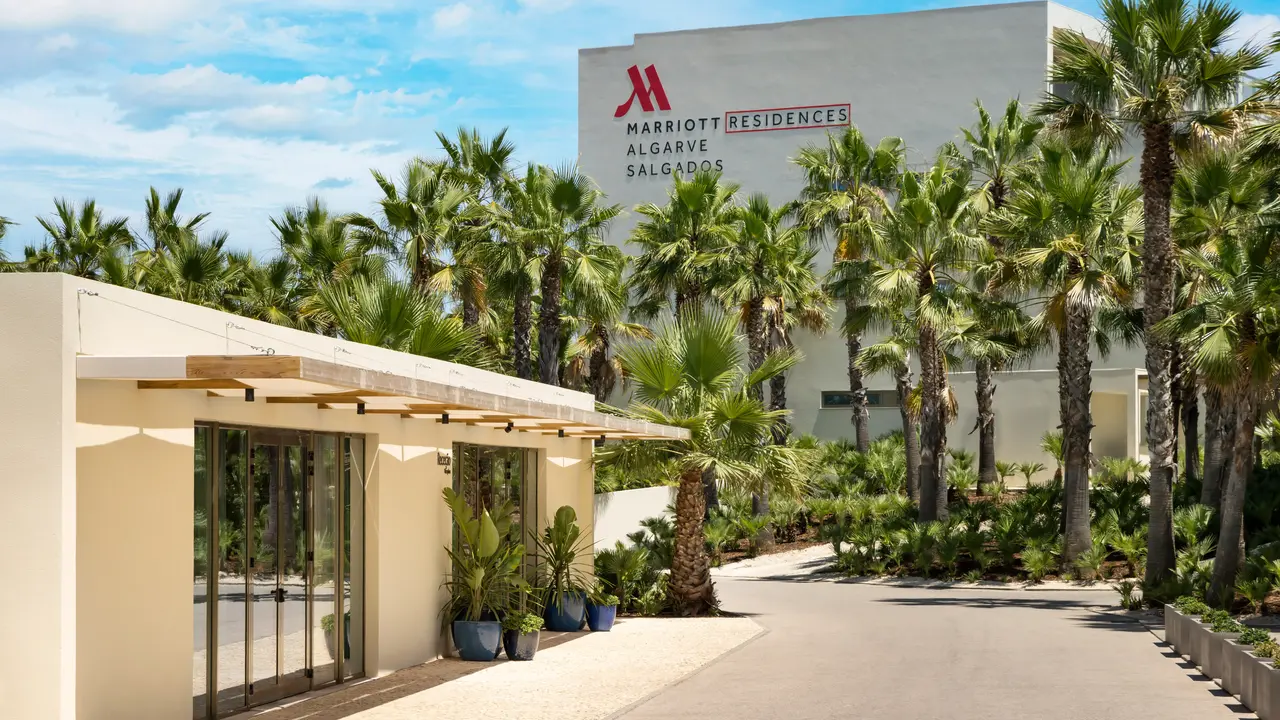 Marriott Residences Salgados Resort