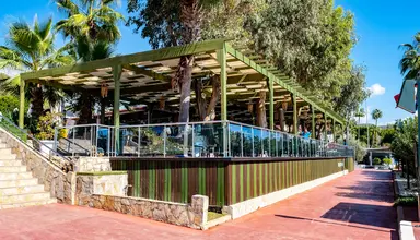 Marvida Palmeras Pascha Holiday Village