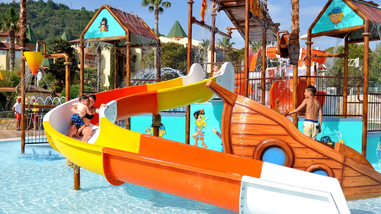 Marvida Palmeras Pascha Holiday Village