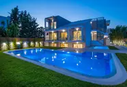 Mary Hotel & Mary Royal Suites