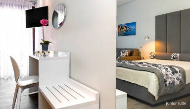 Mary's Residence Suites