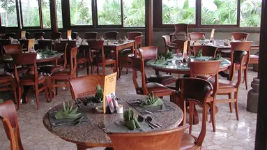 Mason Elephant Park & Lodge
