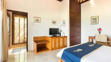 Mason Elephant Park & Lodge