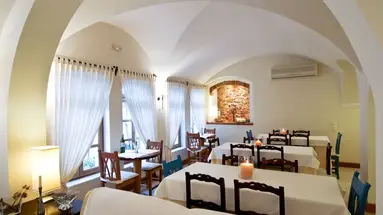 Matina (Kamari)