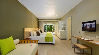 Mauricia Beachcomber Resort & Spa