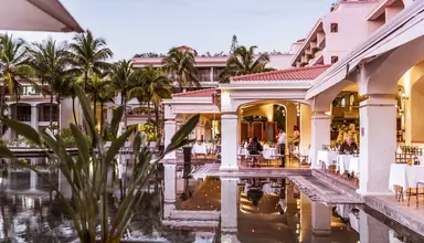 Mauricia Beachcomber Resort & Spa
