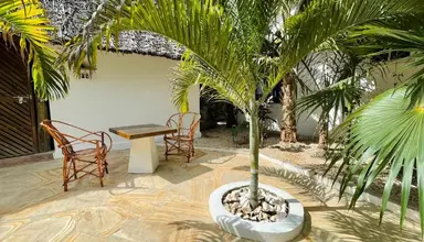 Max (Zanzibar)