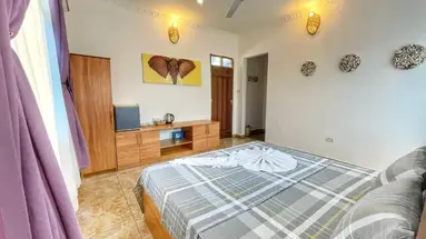 Max (Zanzibar)