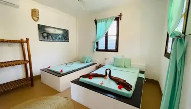 Max (Zanzibar)