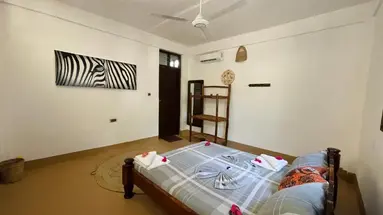 Max (Zanzibar)