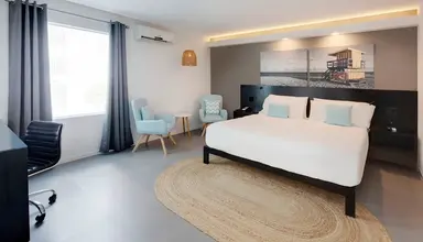 MB Hotel Trademark Collection by Wyndham