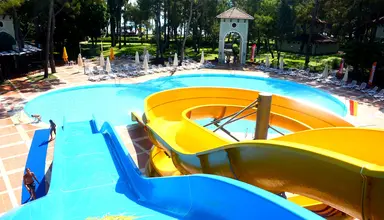 Meder Resort