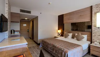 Melas Holiday Village