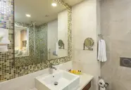 Melas Lara