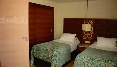 Melas Lara