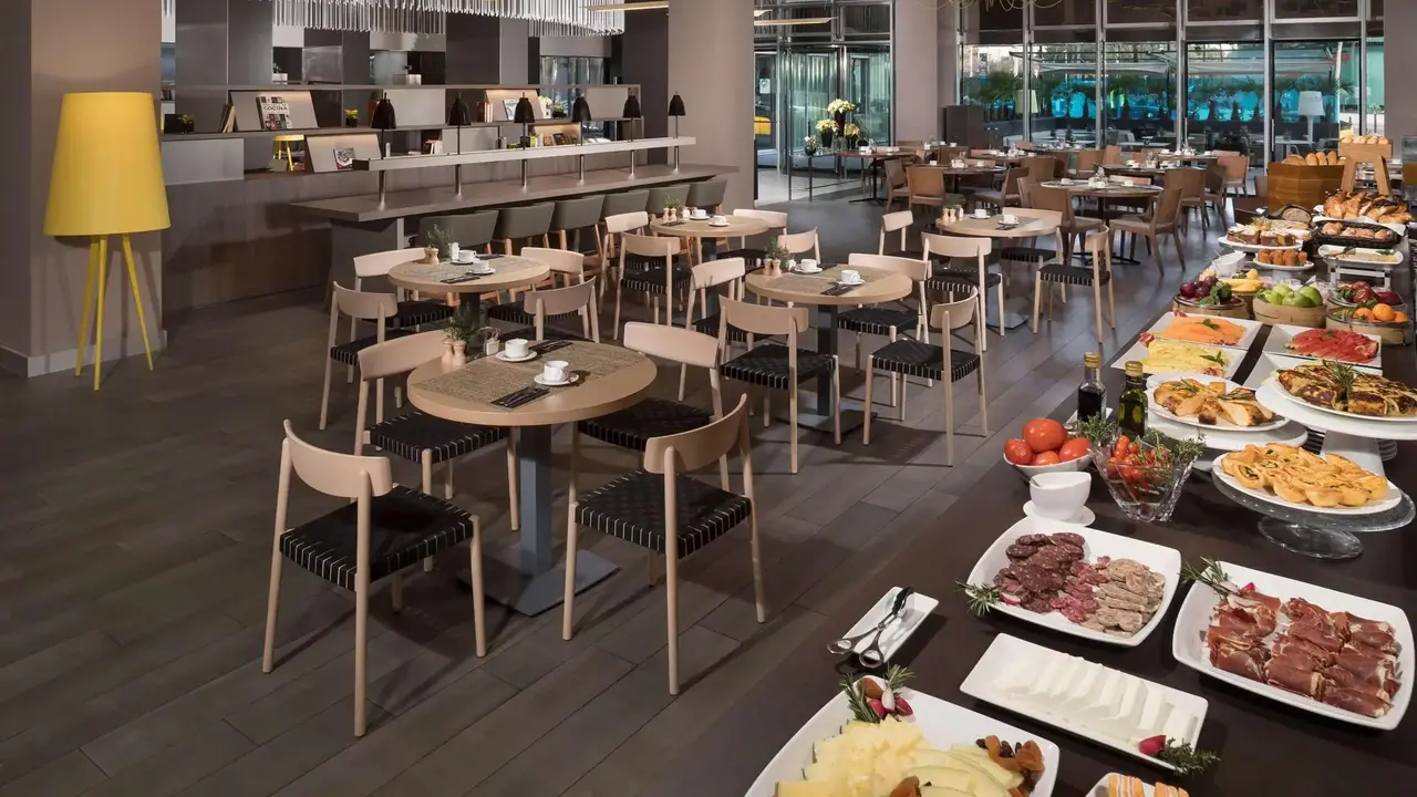 Melia Barcelona Sky