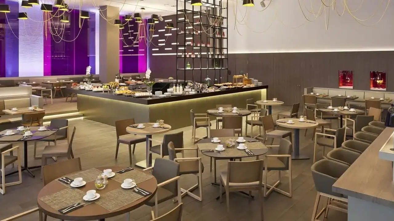 Melia Barcelona Sky