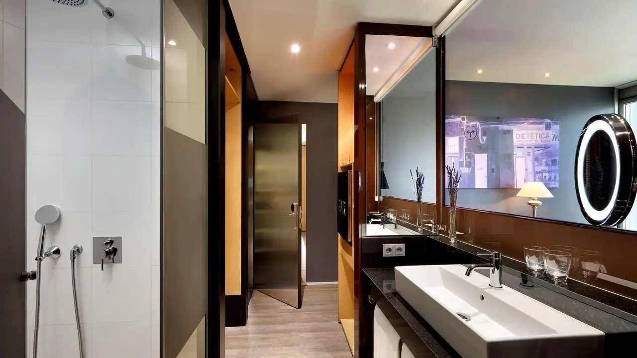 Melia Barcelona Sky