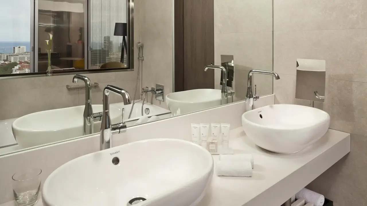 Melia Barcelona Sky