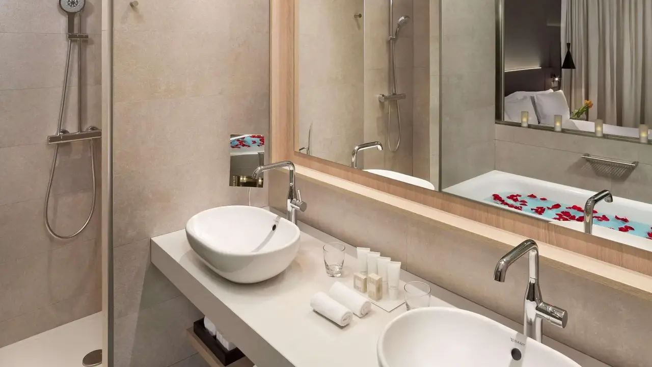 Melia Barcelona Sky