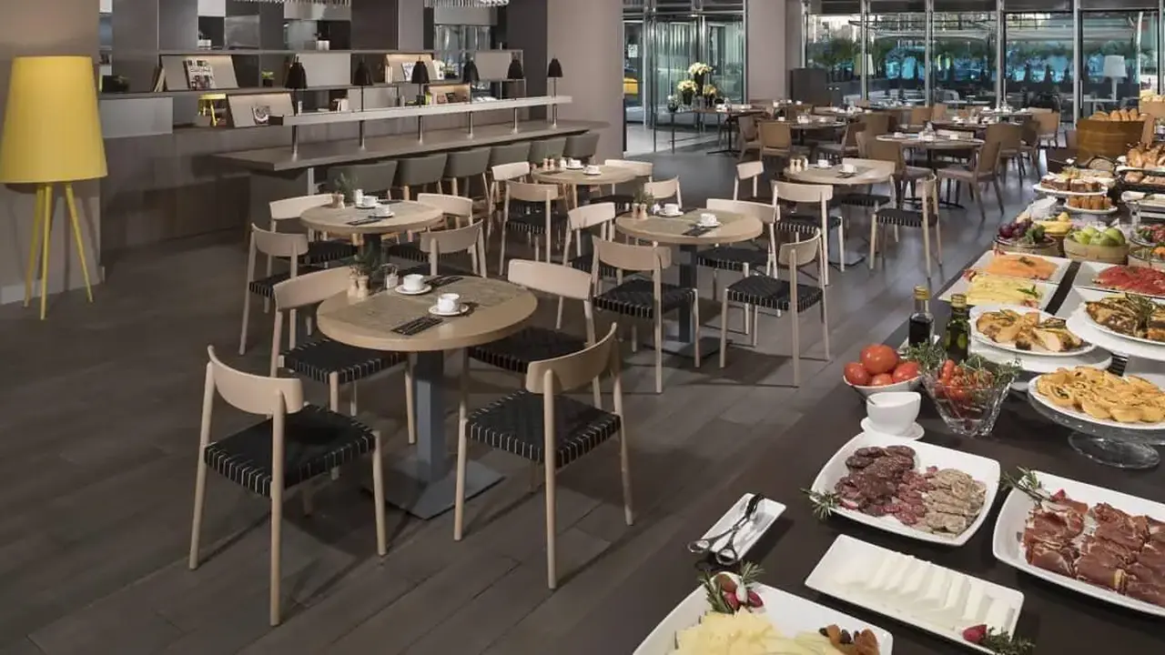 Melia Barcelona Sky