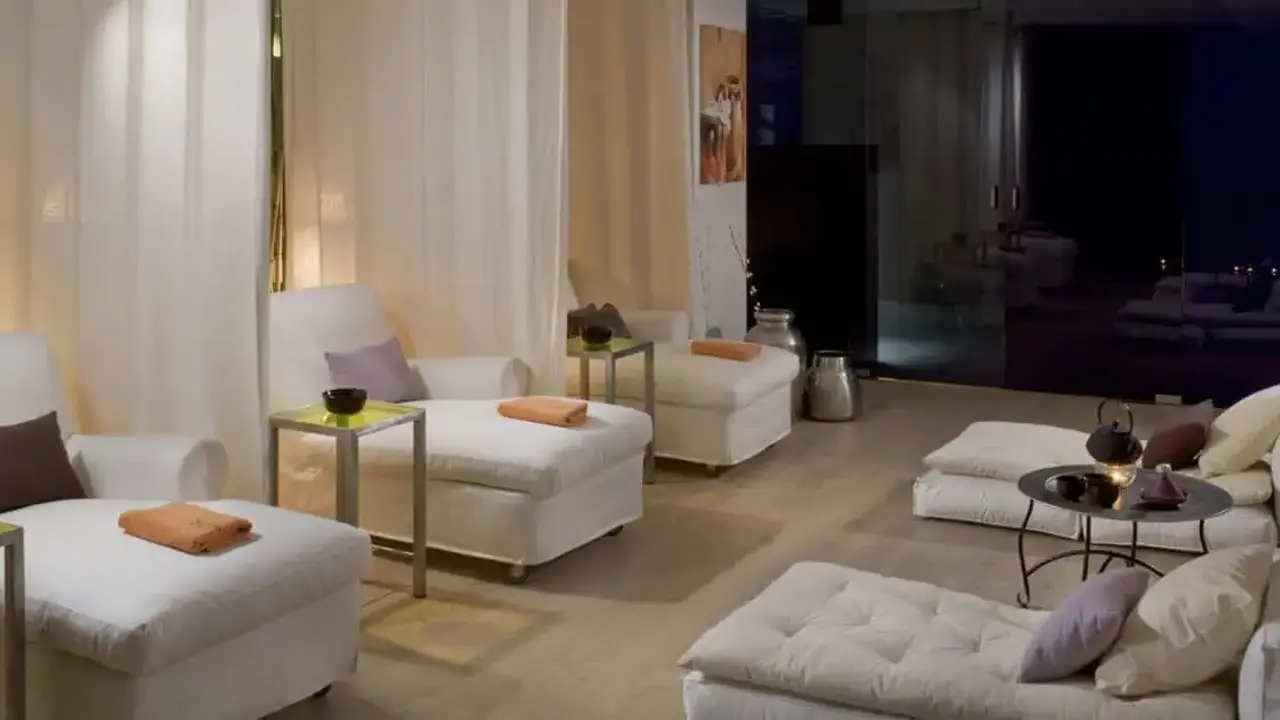 Melia Barcelona Sky