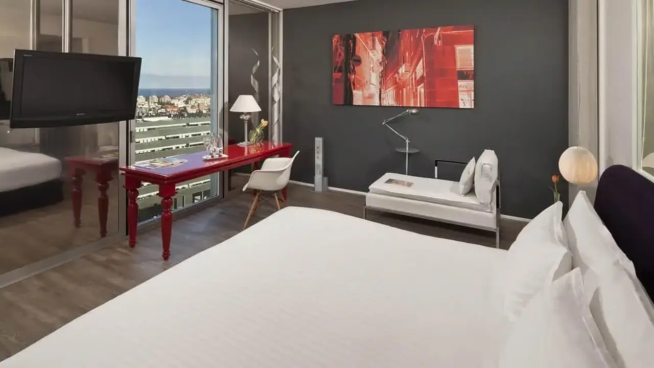 Melia Barcelona Sky