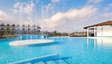 Melia Dunas Beach Resort & Spa