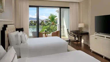 Melia Vinpearl Cam Ranh Beach Resort