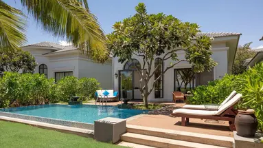 Melia Vinpearl Cam Ranh Beach Resort