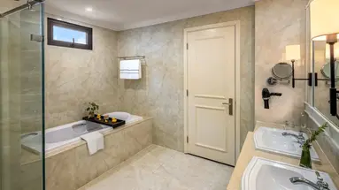 Melia Vinpearl Cam Ranh Beach Resort