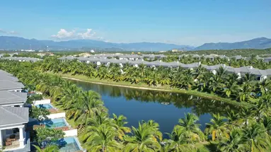 Melia Vinpearl Cam Ranh Beach Resort