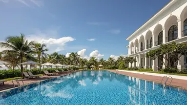 Melia Vinpearl Cam Ranh Beach Resort