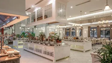 Melia Vinpearl Cam Ranh Beach Resort