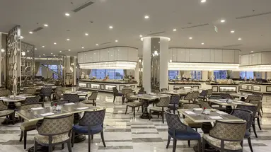 Melia Vinpearl Nha Trang Empire
