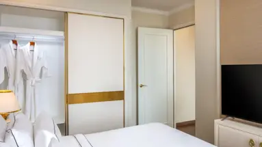 Melia Vinpearl Nha Trang Empire