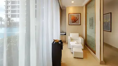 Melia Vinpearl Nha Trang Empire