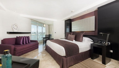 Melody Maker Cancun