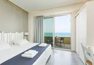 Meltemi Coast Suites