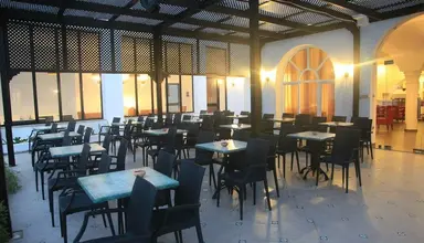 Menara