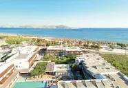 Meni Beach
