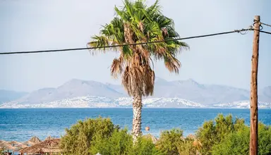 Meni Beach