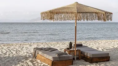 Meni Beach
