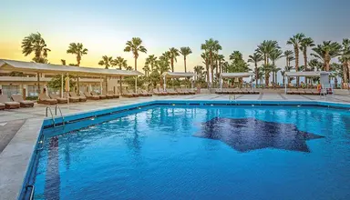 Meraki Beach Resort