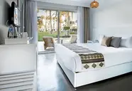 Meraki Beach Resort