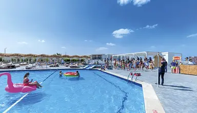Meraki Beach Resort